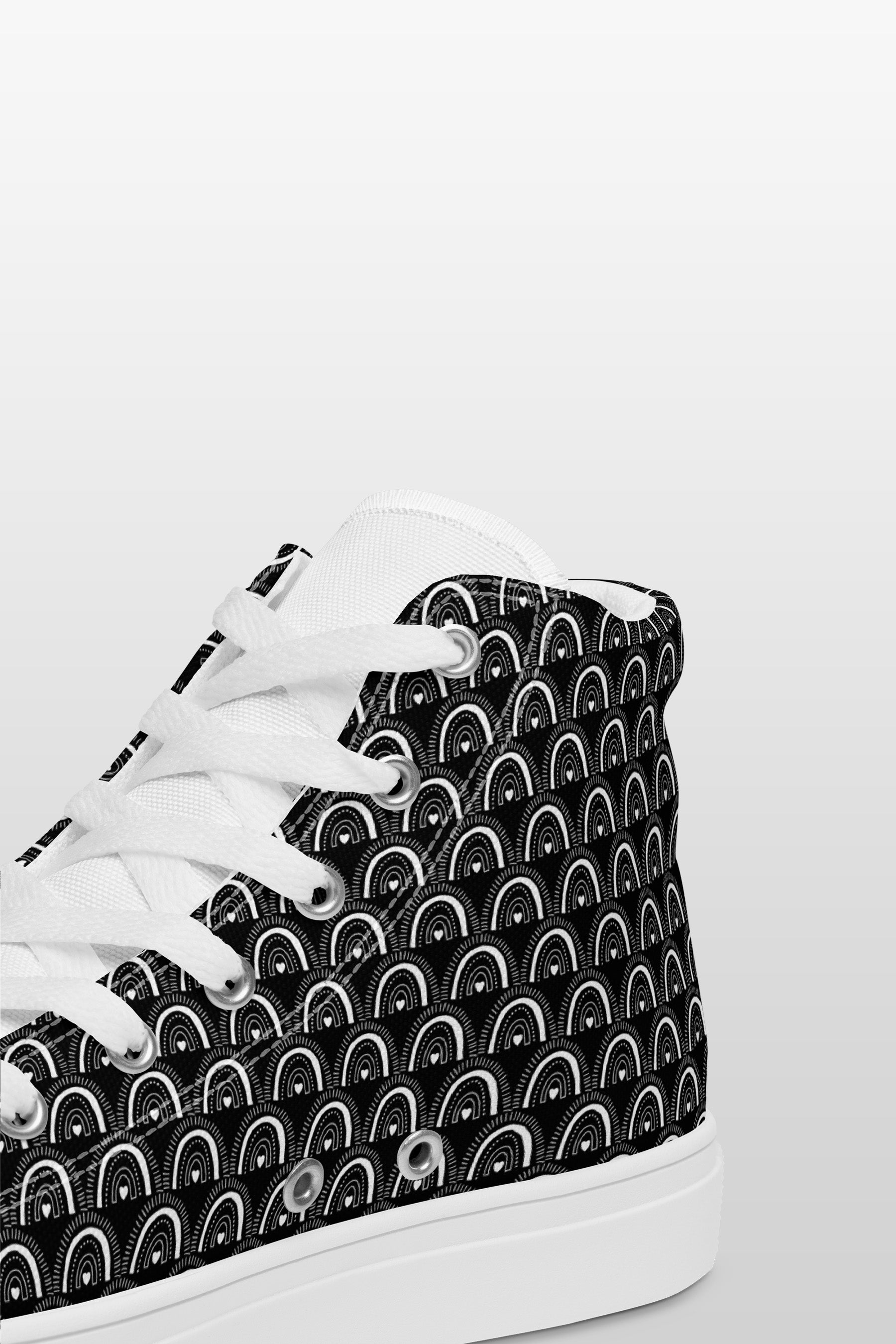 Men’s high top canvas shoes