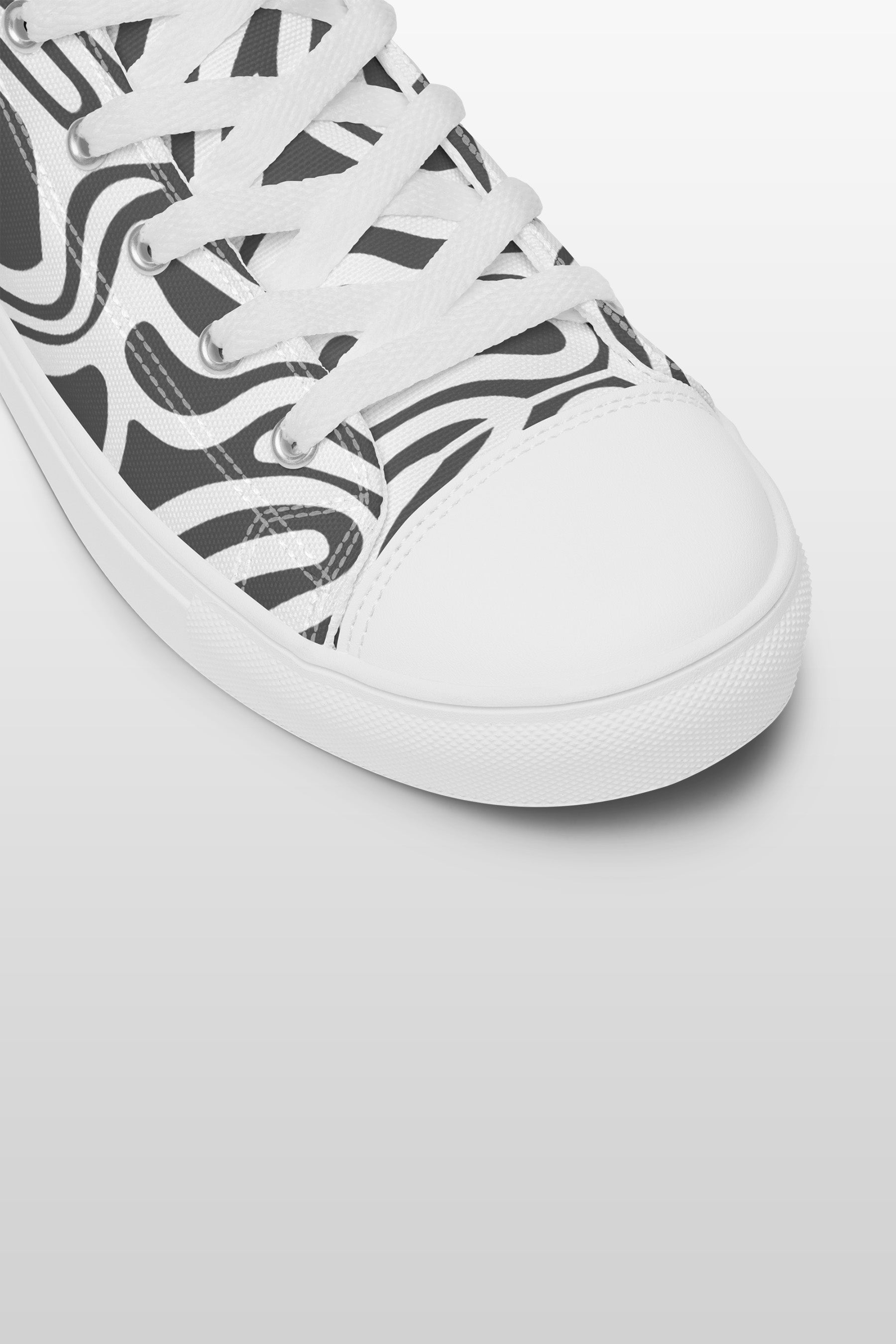 Men’s high top canvas shoes